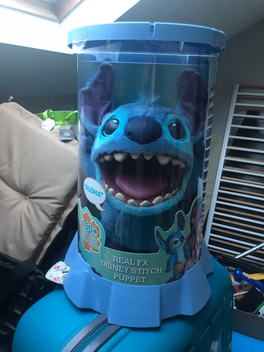 Stitch Disney real FX puppet