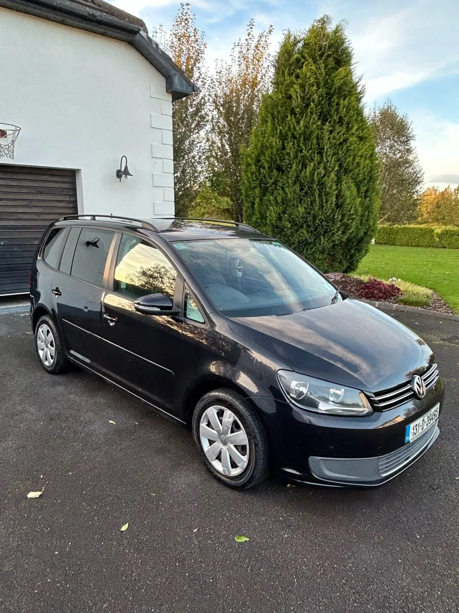 AUTOMATIC VW TOURAN 7 SEATER - Image 2