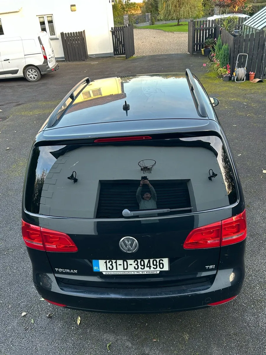 AUTOMATIC VW TOURAN 7 SEATER - Image 3