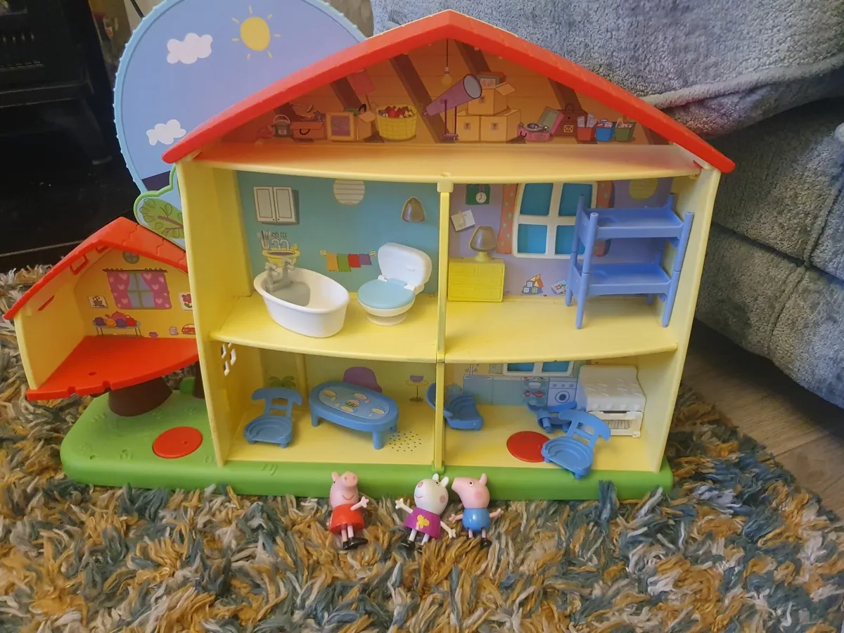 Peppa pig house