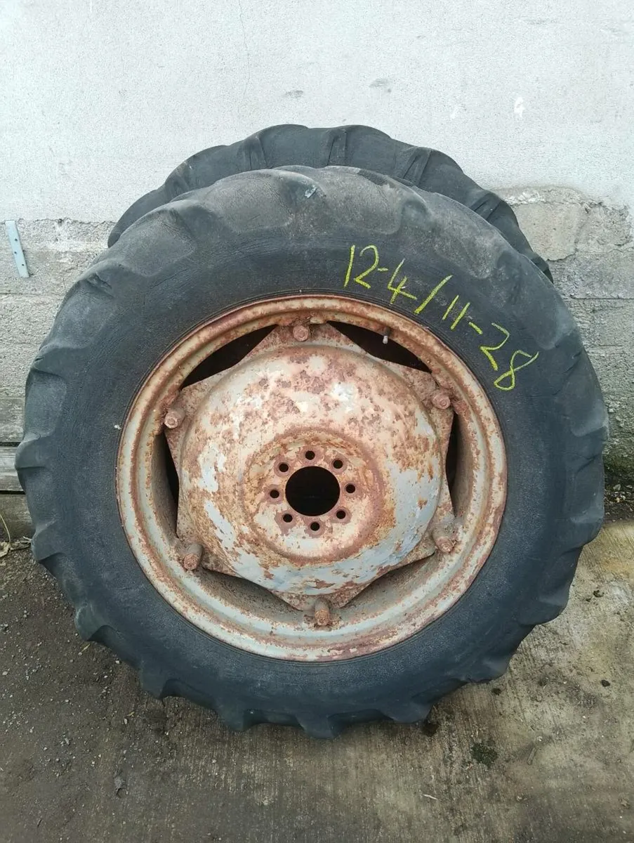 Wheels12.4X28 &Row crops7.2/36 & 600-36 Massey etc - Image 4