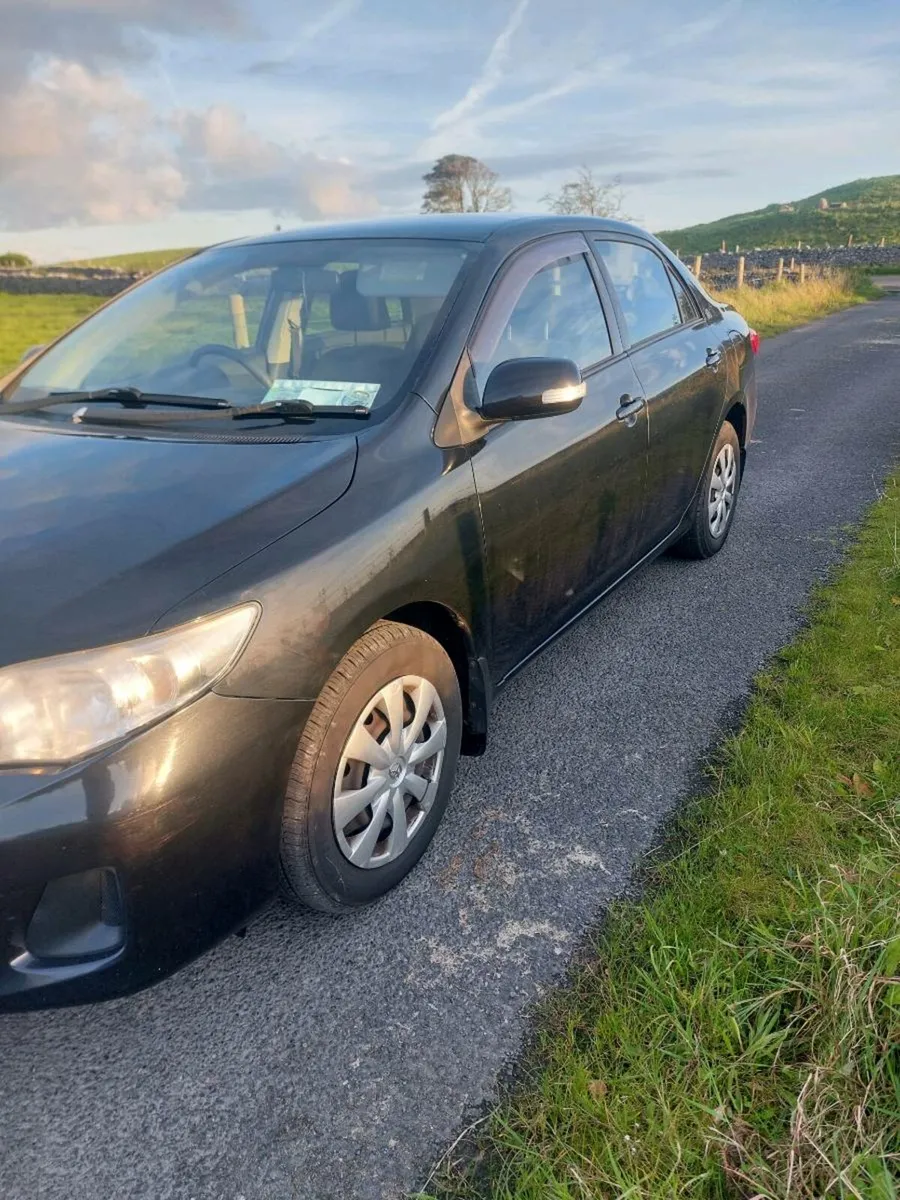 Toyota corolla - Image 4