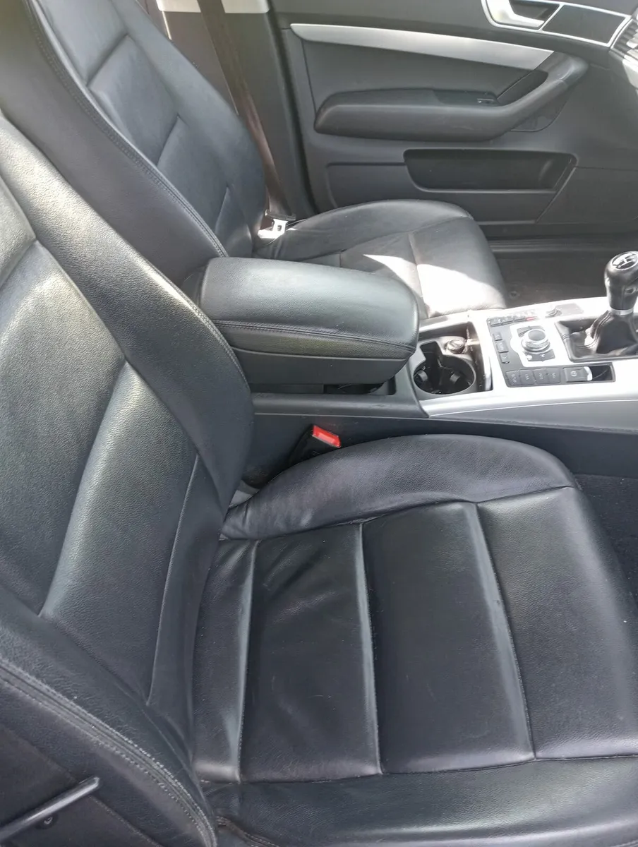 Car - Image 3