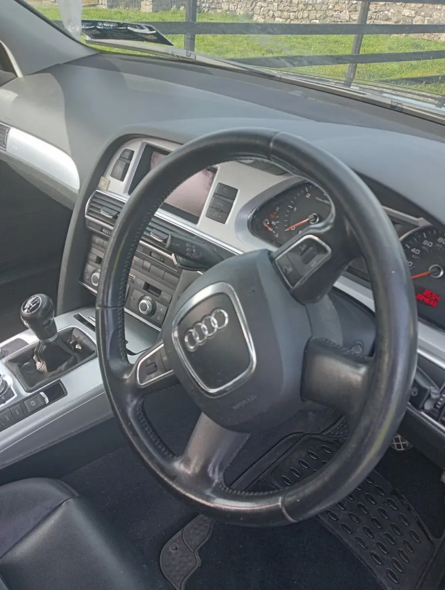 Car - Image 4