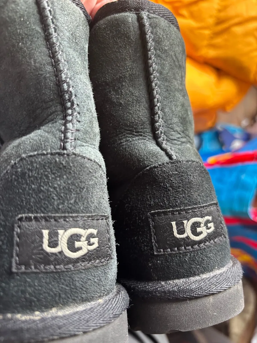Kids Uggs boots - Image 1
