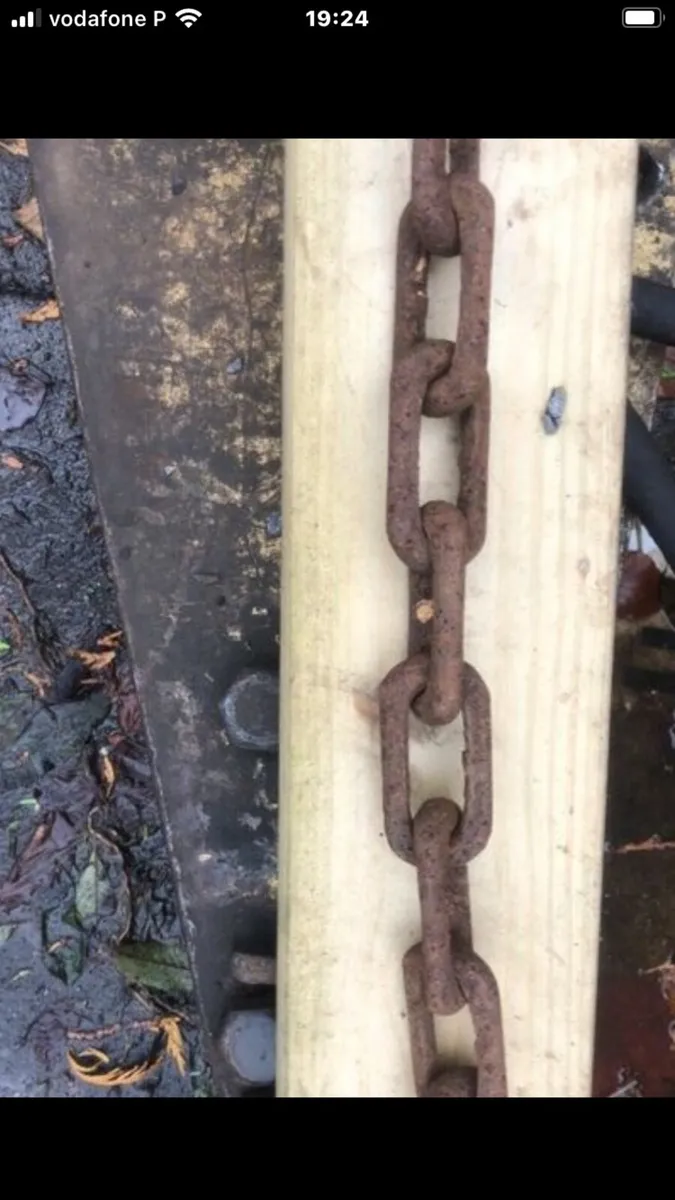Chain - Image 1