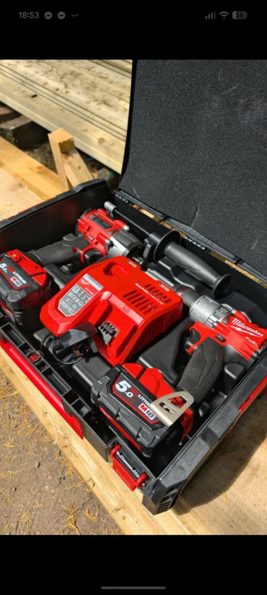 Milwaukee M18 FUEL Drill & Impact Driver Kit - Image 3