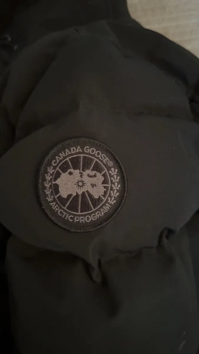 Canada Goose Wyndham Parka Black Label - Image 3