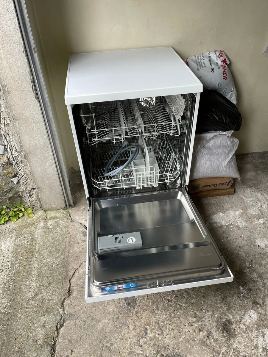 Dishwasher - Image 4