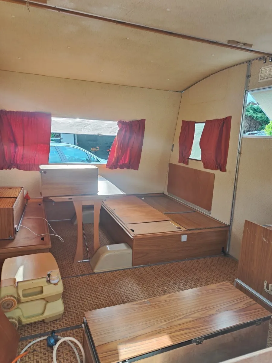 Fold Down Caravan - Rapdio Recordmatic - Image 2