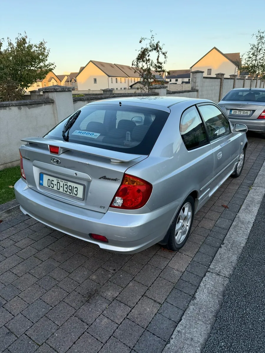 Hyundai Accent Sport 2005 - Image 4