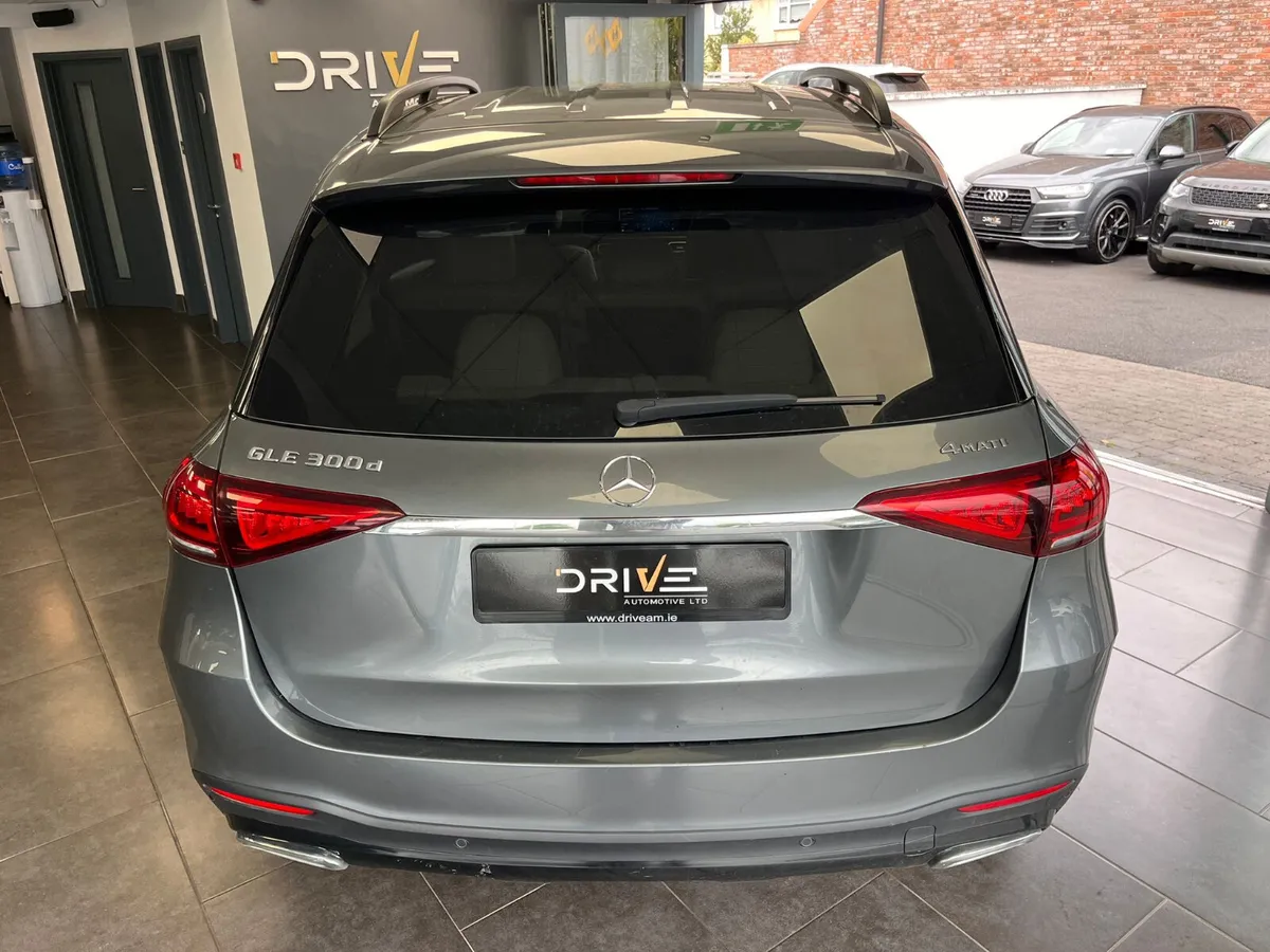 Mercedes-Benz GLE 2019 300DE CDI - Image 4