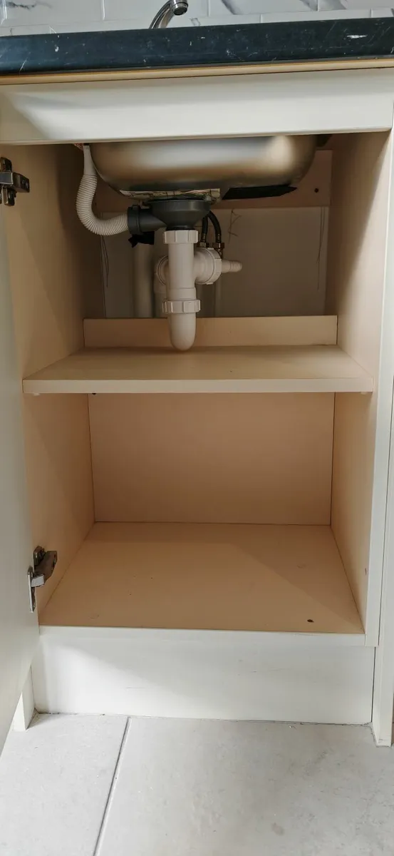 Kitchen - Image 3