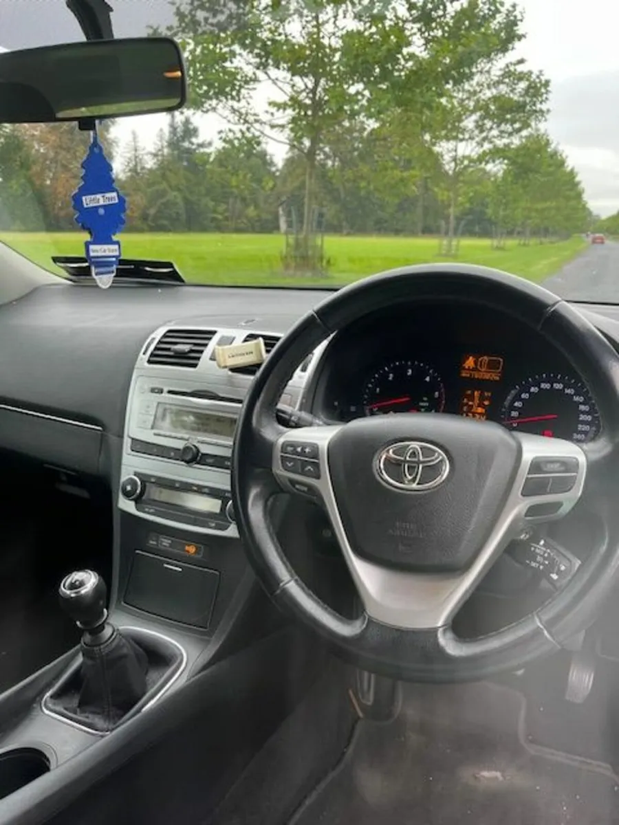 Toyota Avensis 2012 - Image 4
