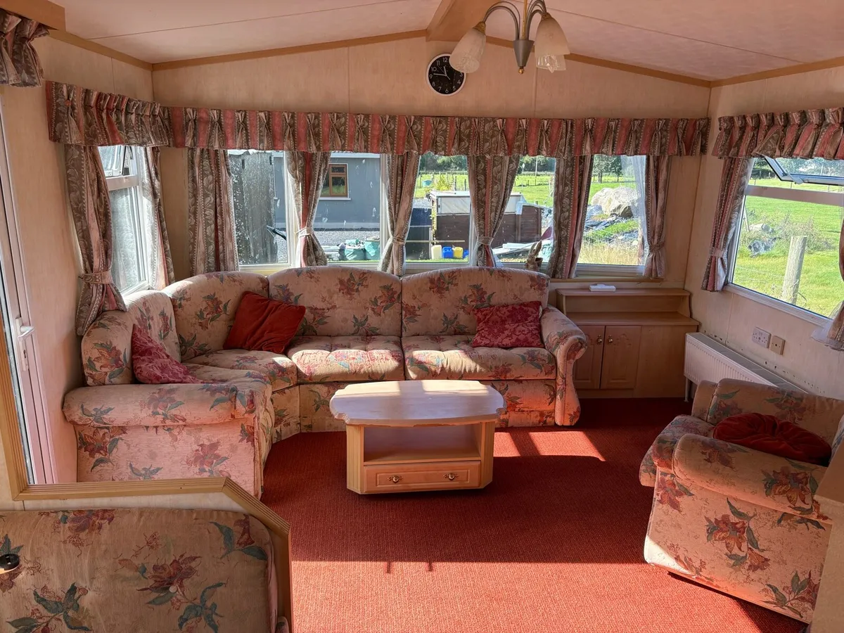 Mobile home with Oil Central heating - Image 2