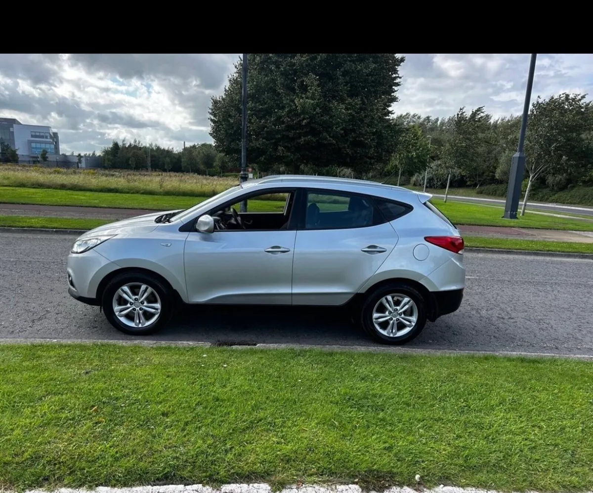 Car - Image 2