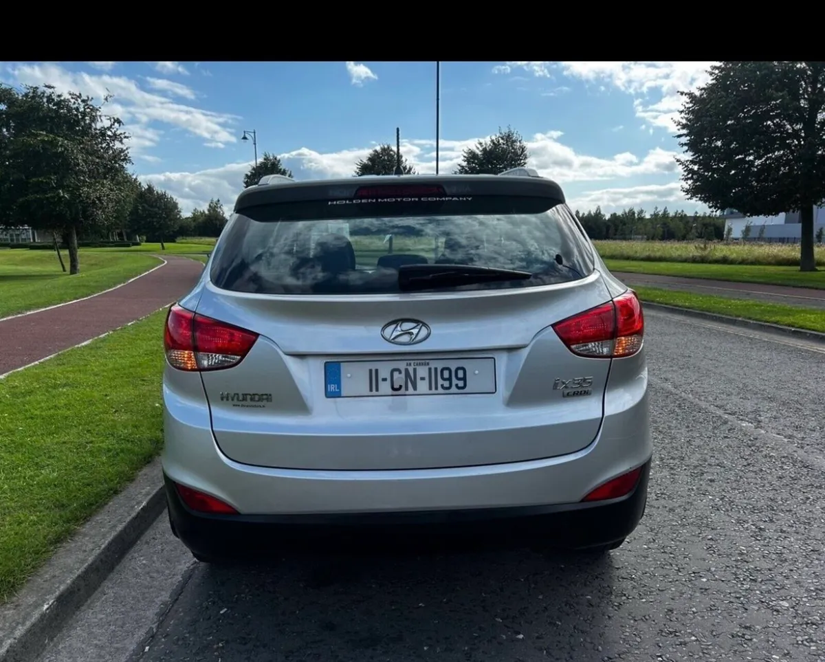 Car - Image 4