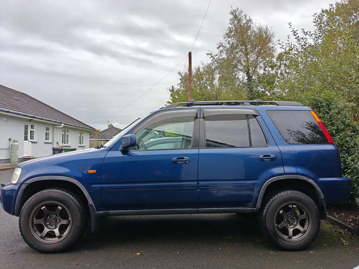 Honda CR-V 2001 - Image 2