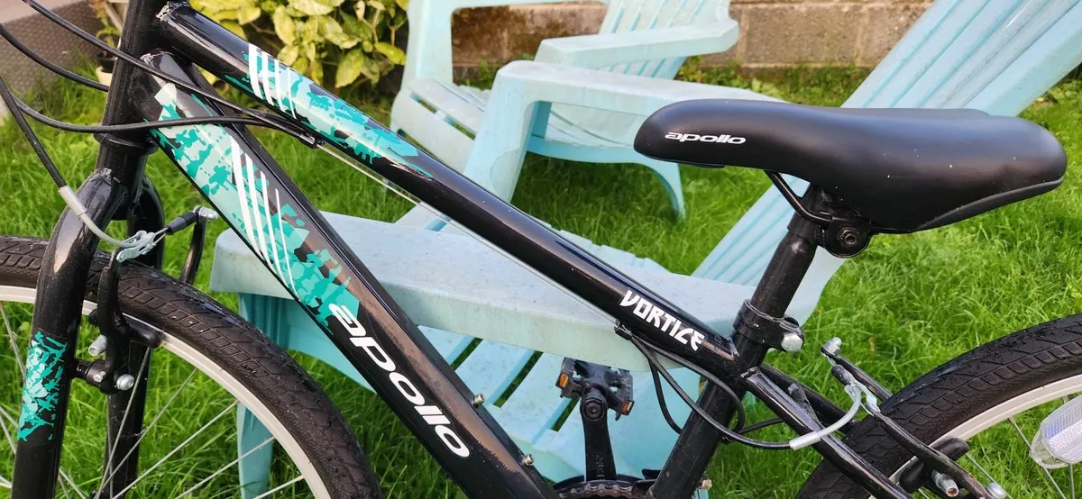 Childrens bike - Image 3