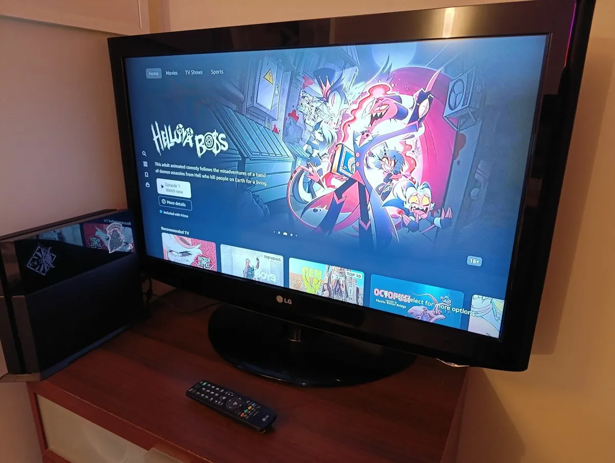 LG 37LH2000 TV 94 cm 37" HD Ready LCD TV - Image 1