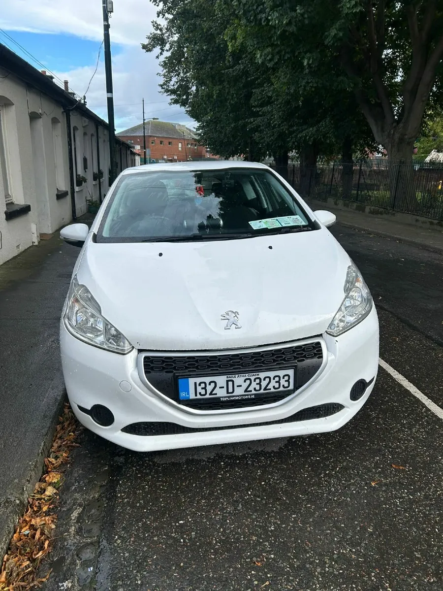 Peugeot 208 2013 - Image 2