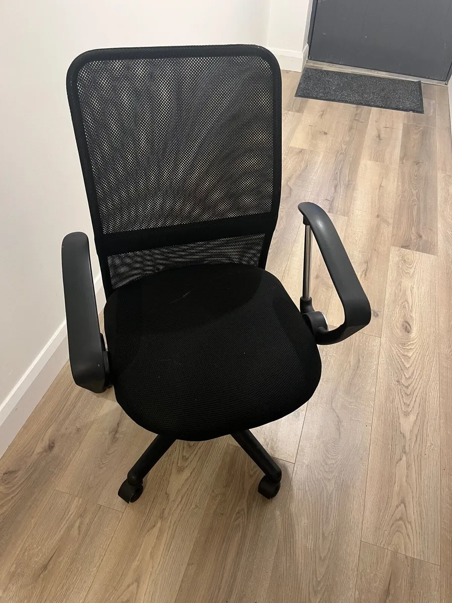 Office / Desk Chair Swivel