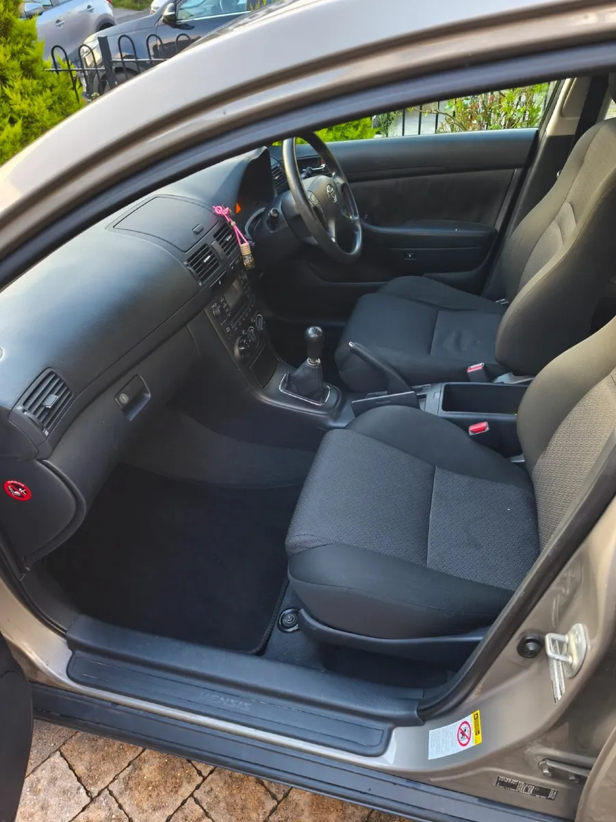 Toyota Avensis 2007 - Image 2