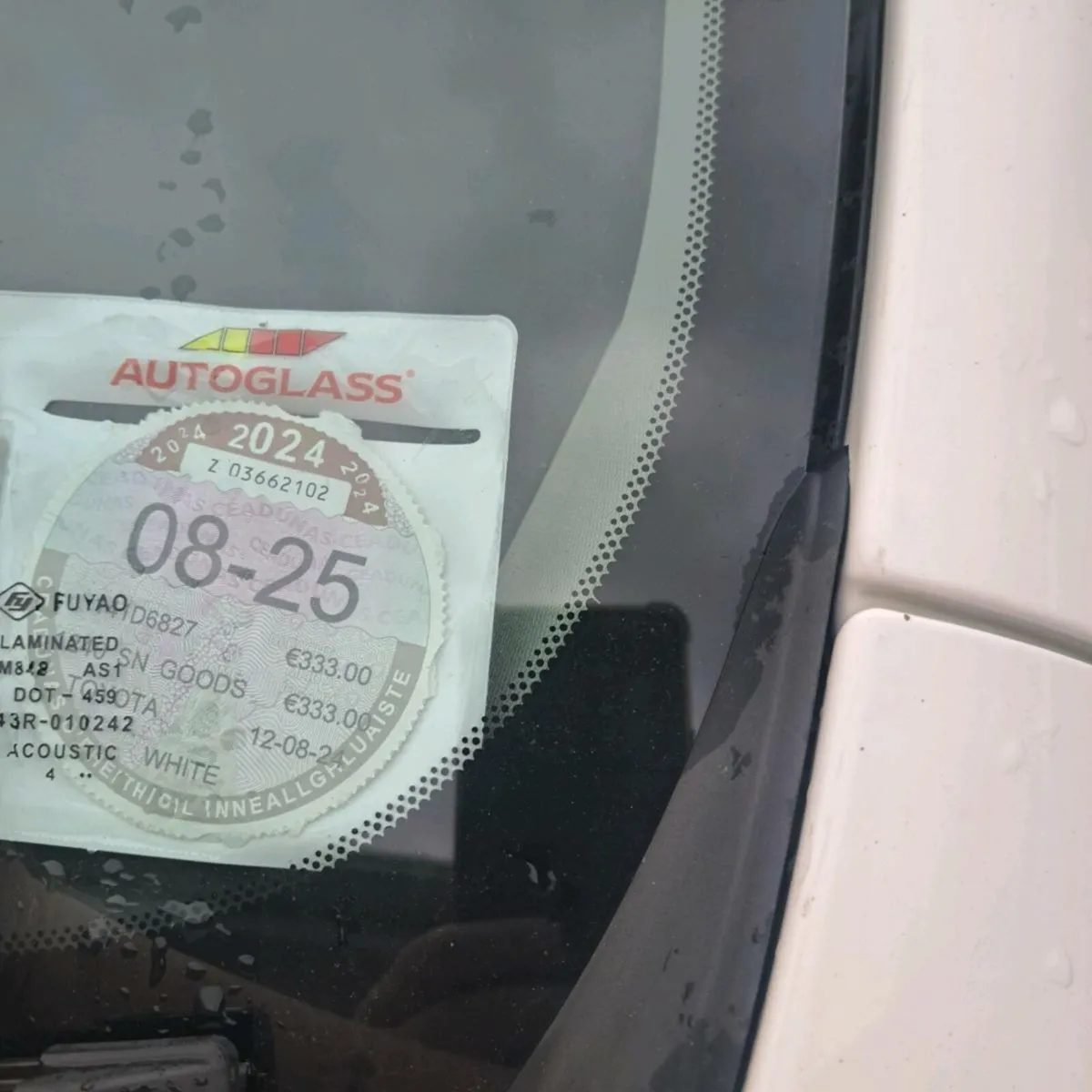 Toyota Auris Car Van - Image 3
