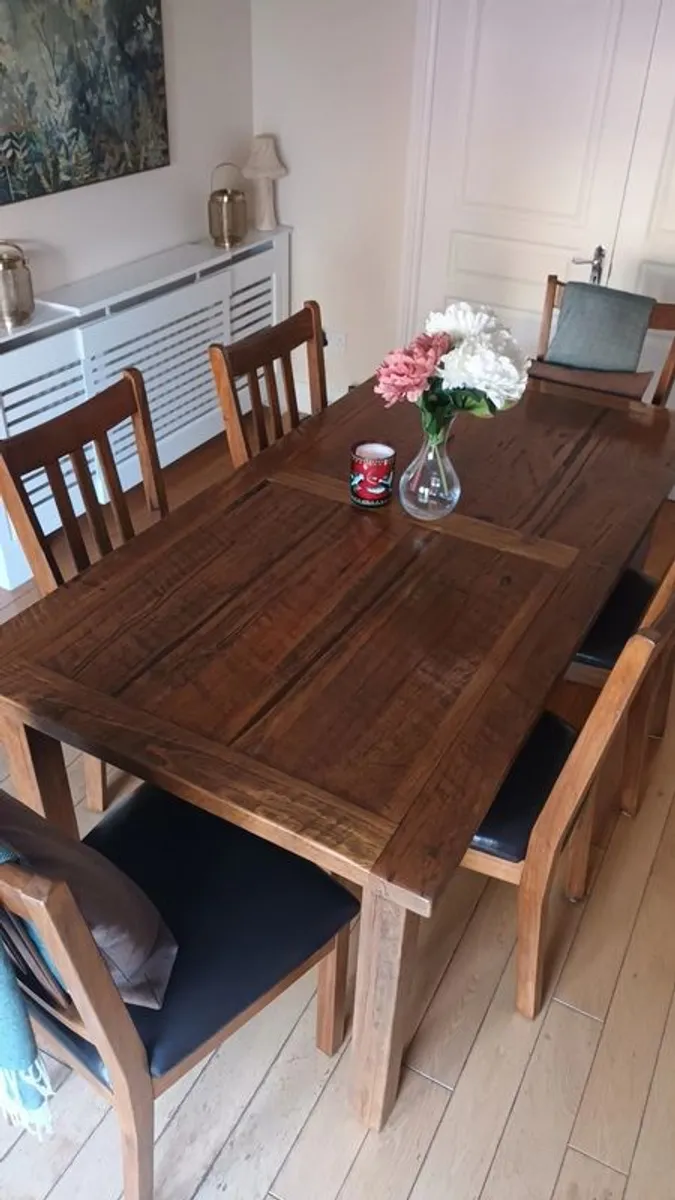 Dining room table and 6 chairs - Image 2