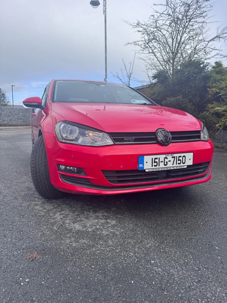 Chilli Red Volkswagen Golf 2015 - Image 4