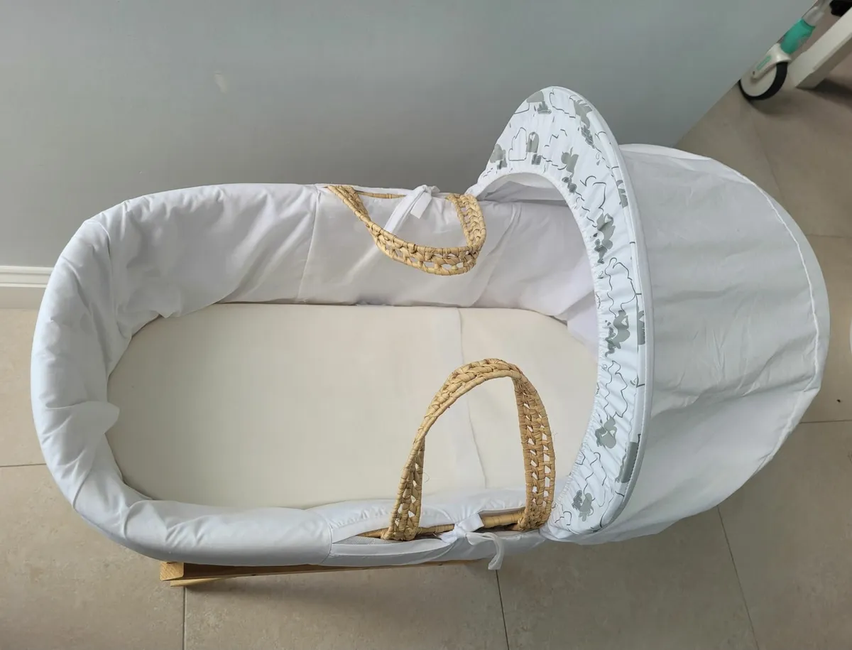 Moses basket plus - Image 1