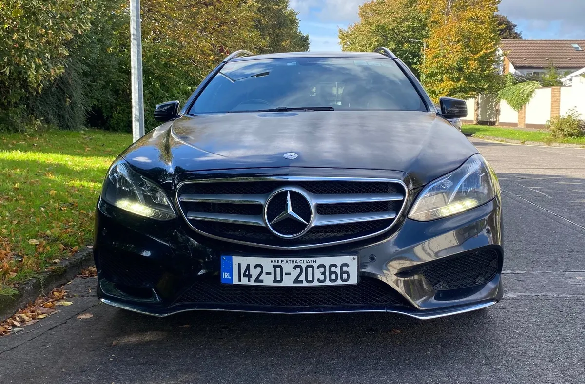 Mercedes-Benz E-Class Estate E300 - Image 3