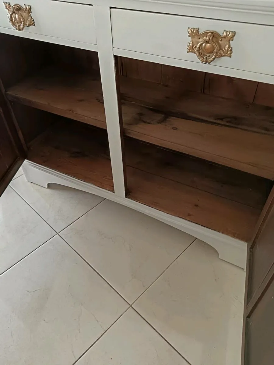 Sideboard - Image 4