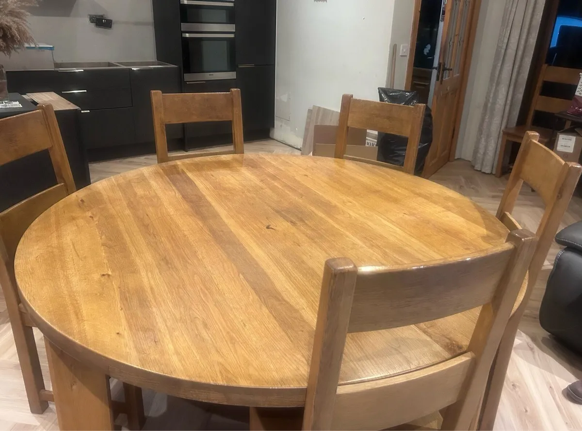 Solid wood Table and Six chairs - Image 2