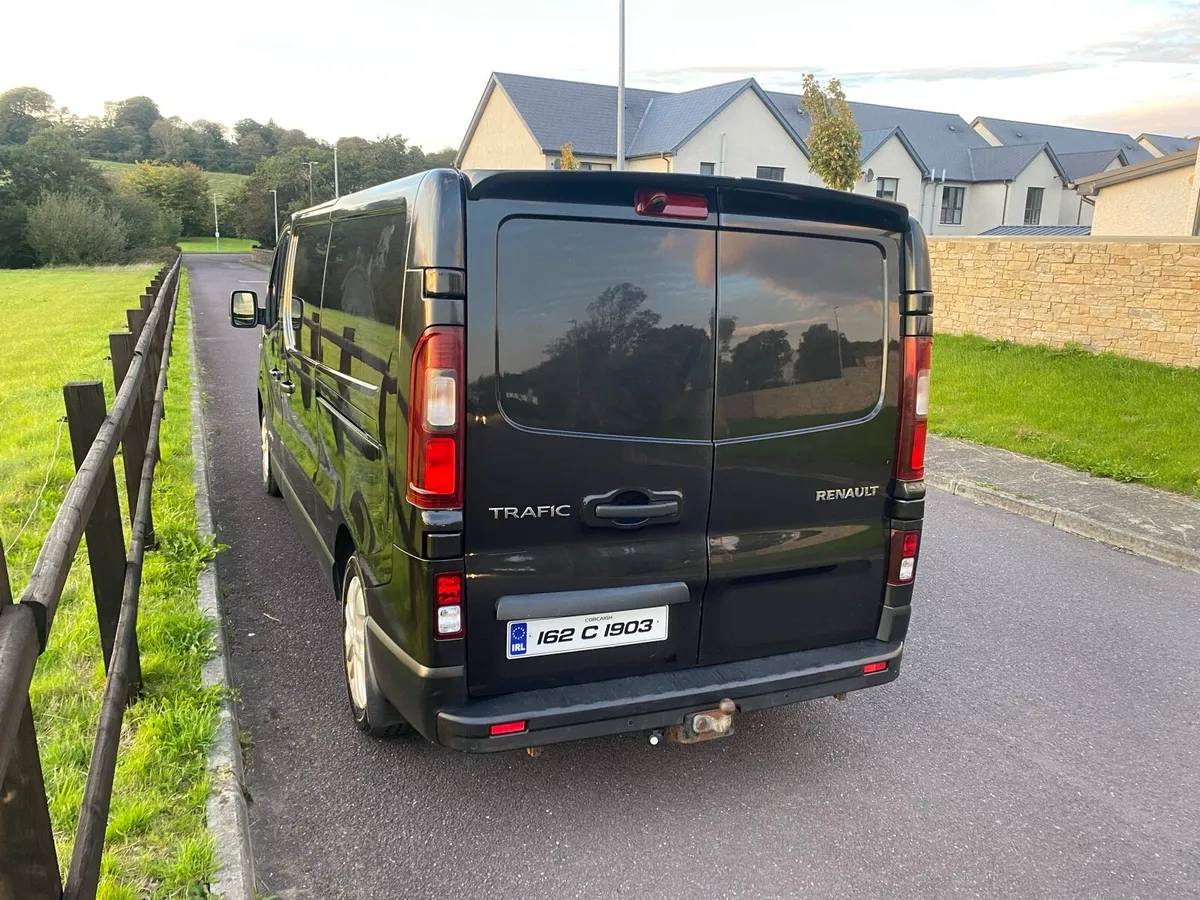 Renault traffic lwb sport - Image 4
