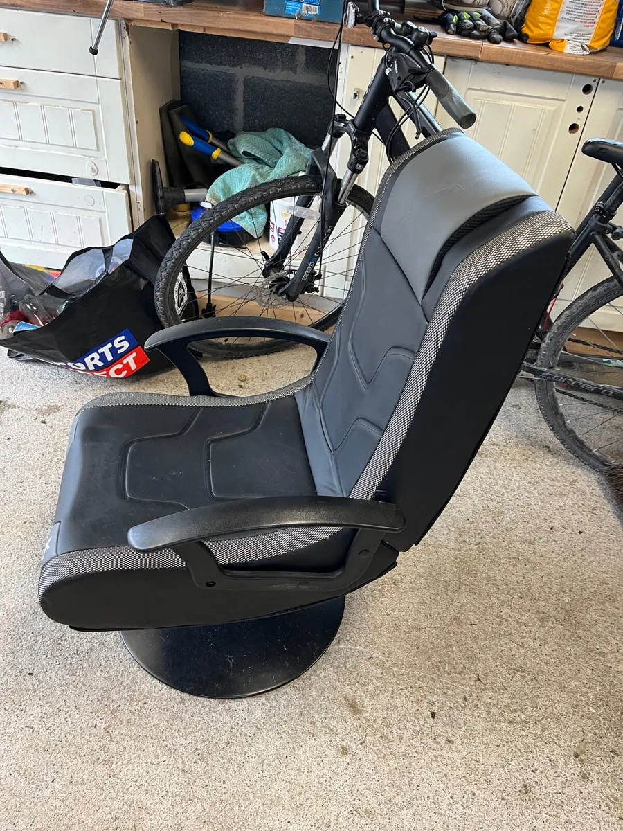 Gaming chair - Image 2
