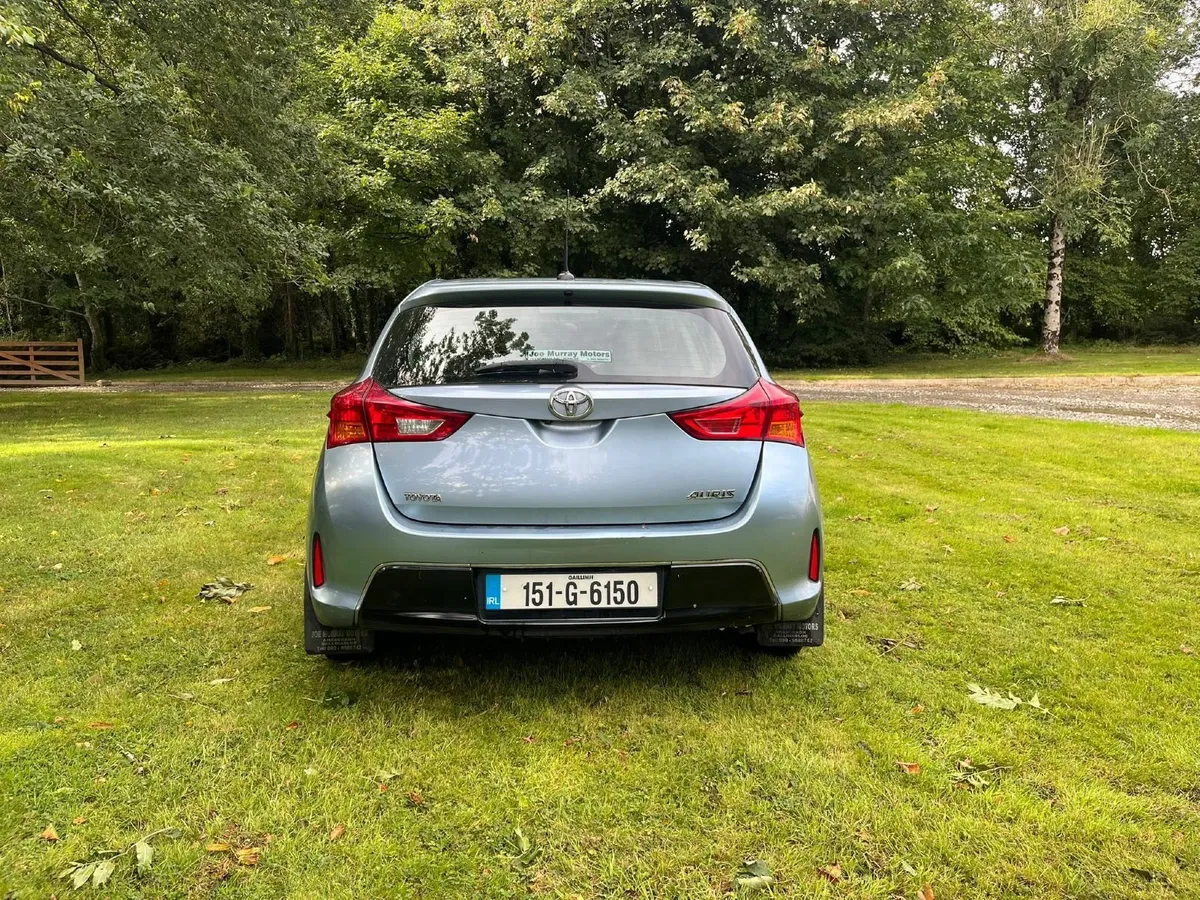 Toyota Auris 2015 - Image 4