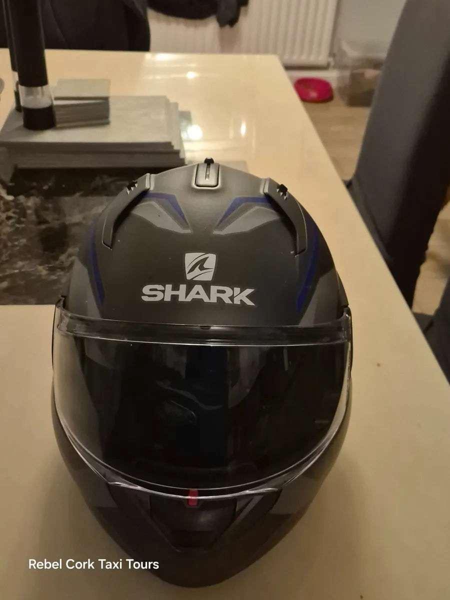 Motorbike Helmet - Image 3