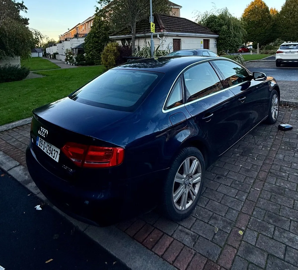 Audi A4 2009 - Image 2