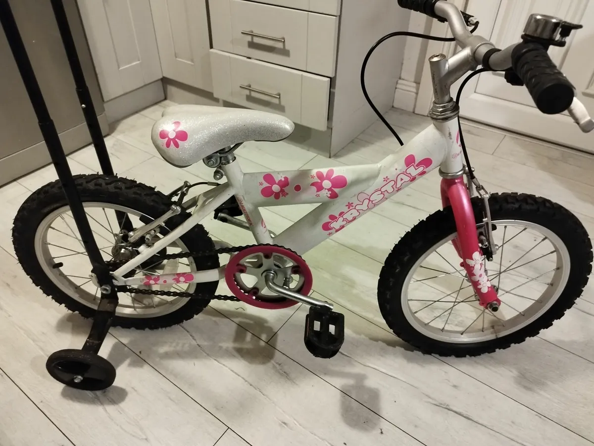 Kids bike 12 inch wheel - Image 1