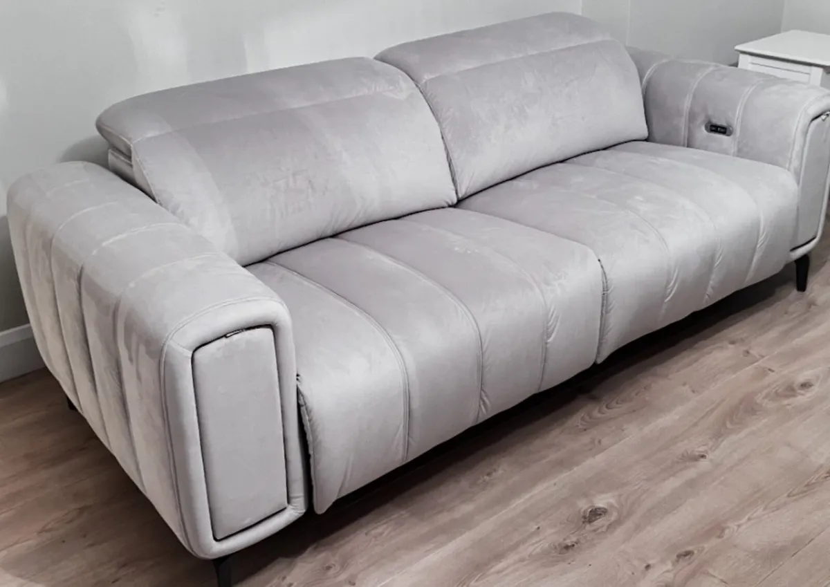 3+2 Power Recliner - Image 1
