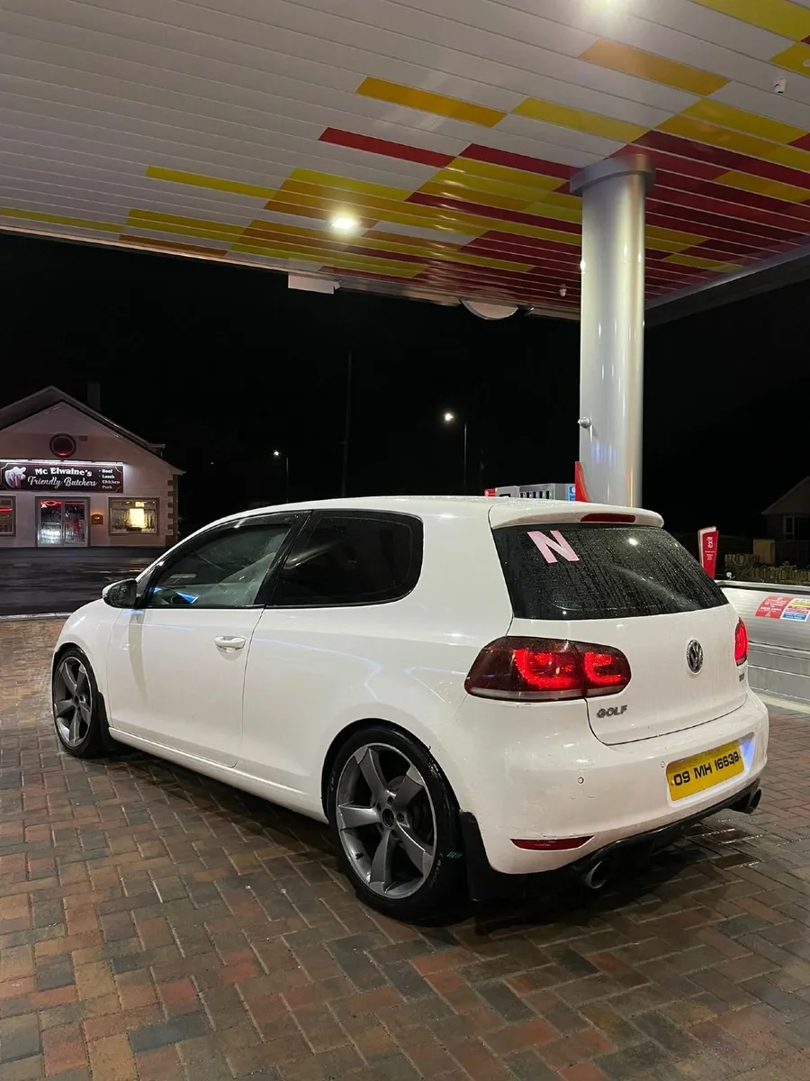 Volkswagen Golf 2009 - Image 4