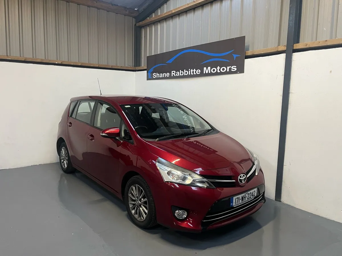171 TOYOTA VERSO 1.6 d4d ICON 7 seats - Image 2