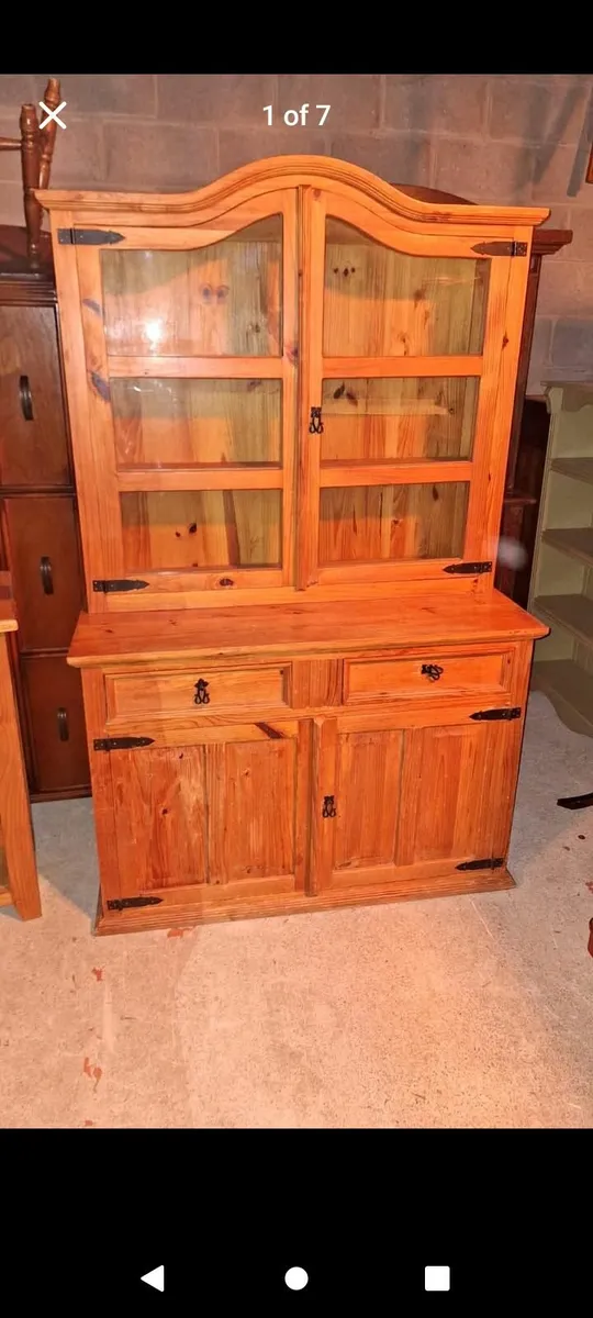 Kitchen dresser
