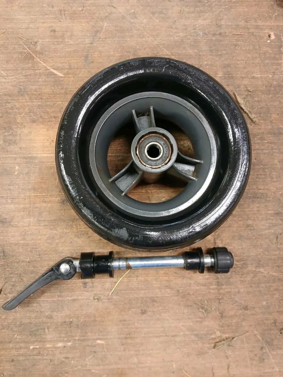 Motocaddy S1 front wheel - Image 1