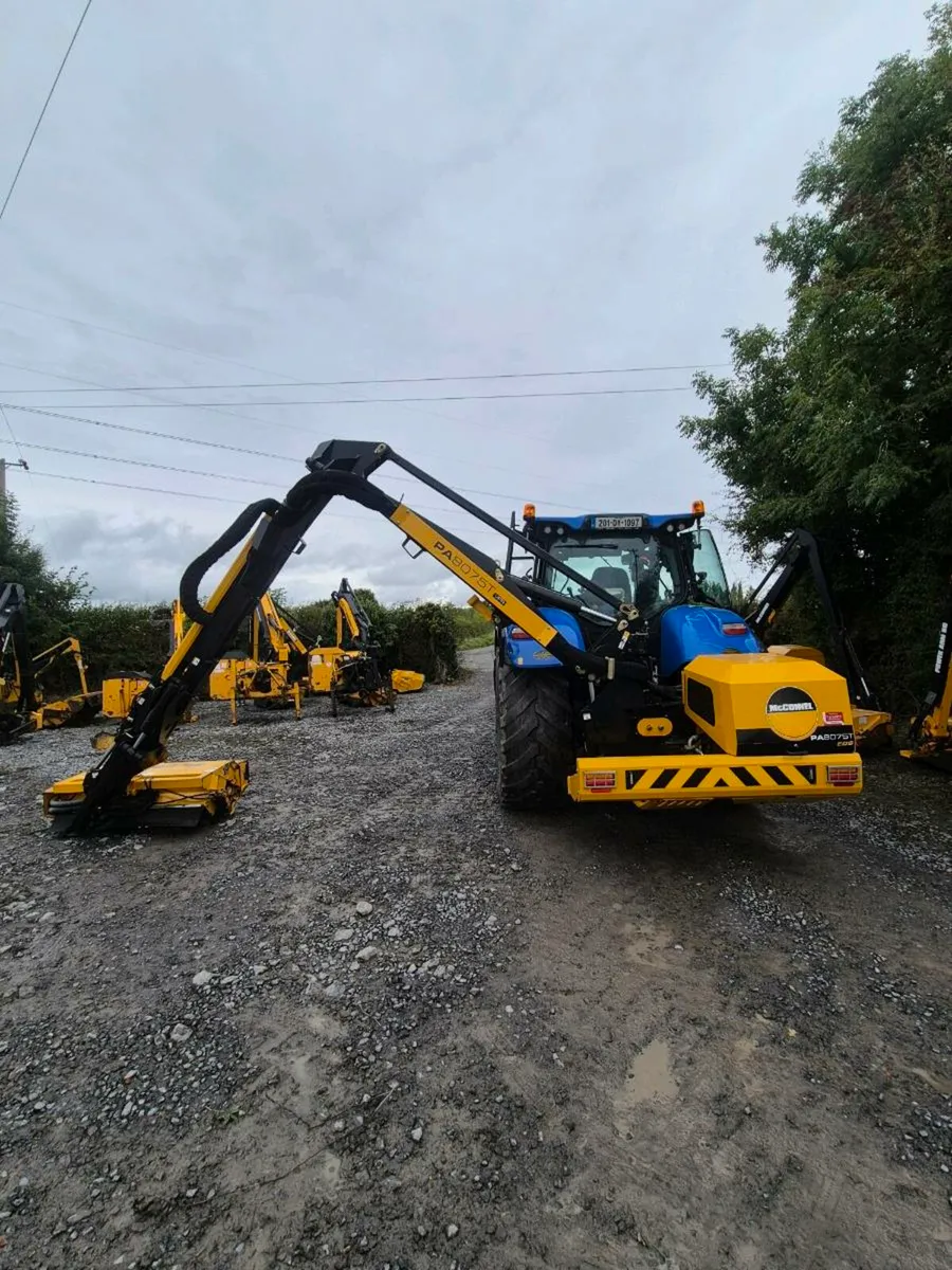 Mcconnel PA8075T Hedgecutter - Image 1