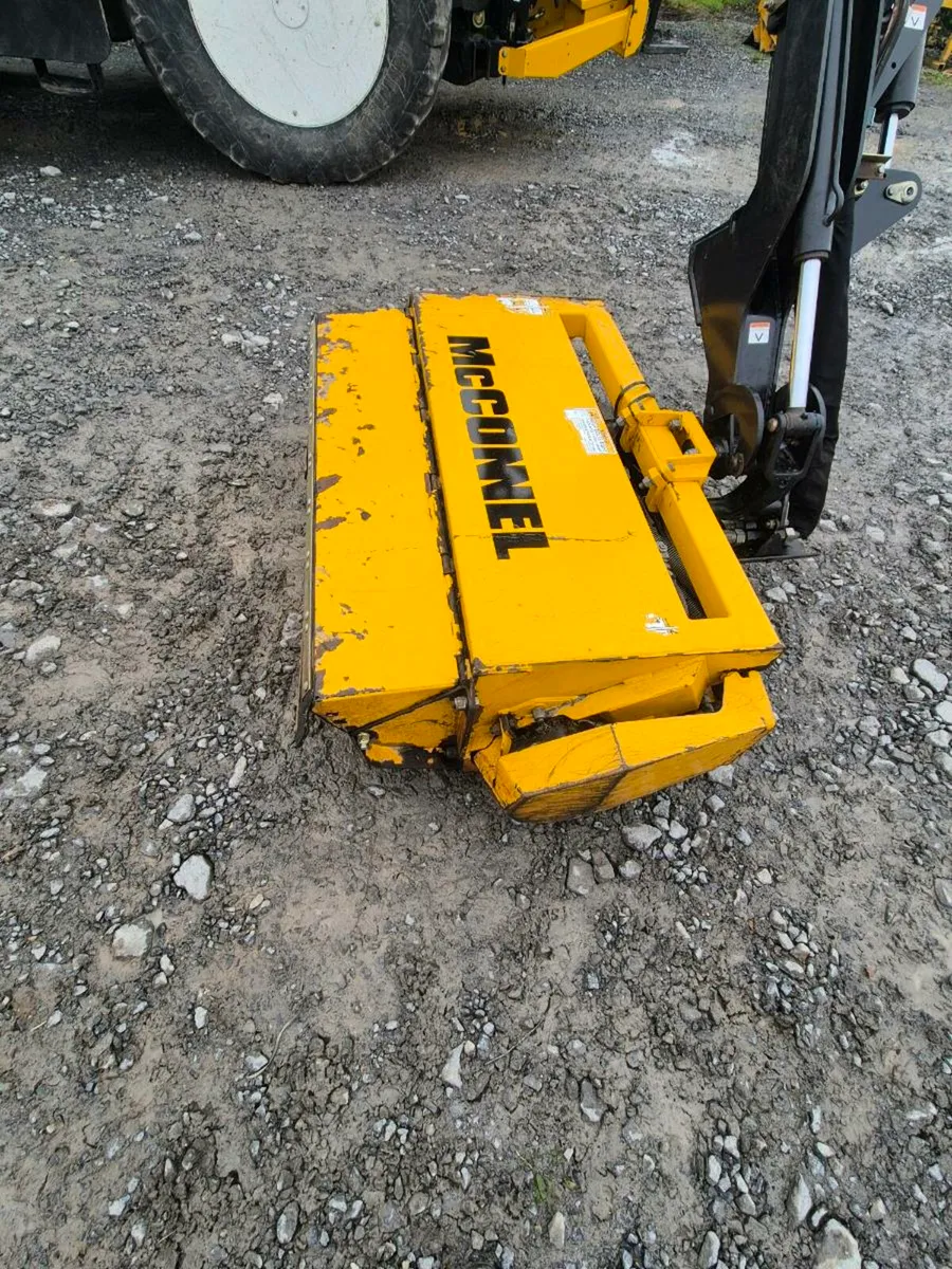 Mcconnel PA8075T Hedgecutter - Image 4