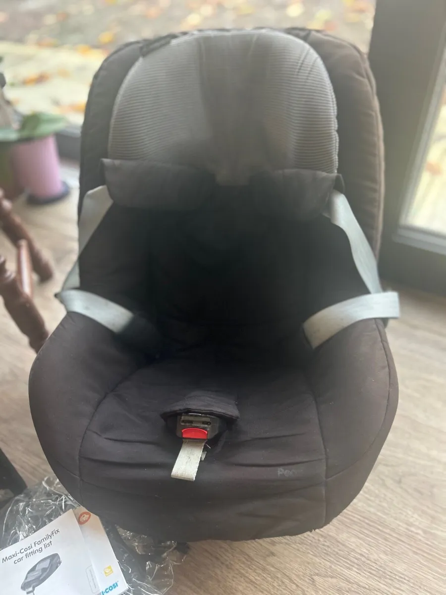 Maxi Cosi Pebble & Pearl inc base Covers 0-5 Years - Image 2