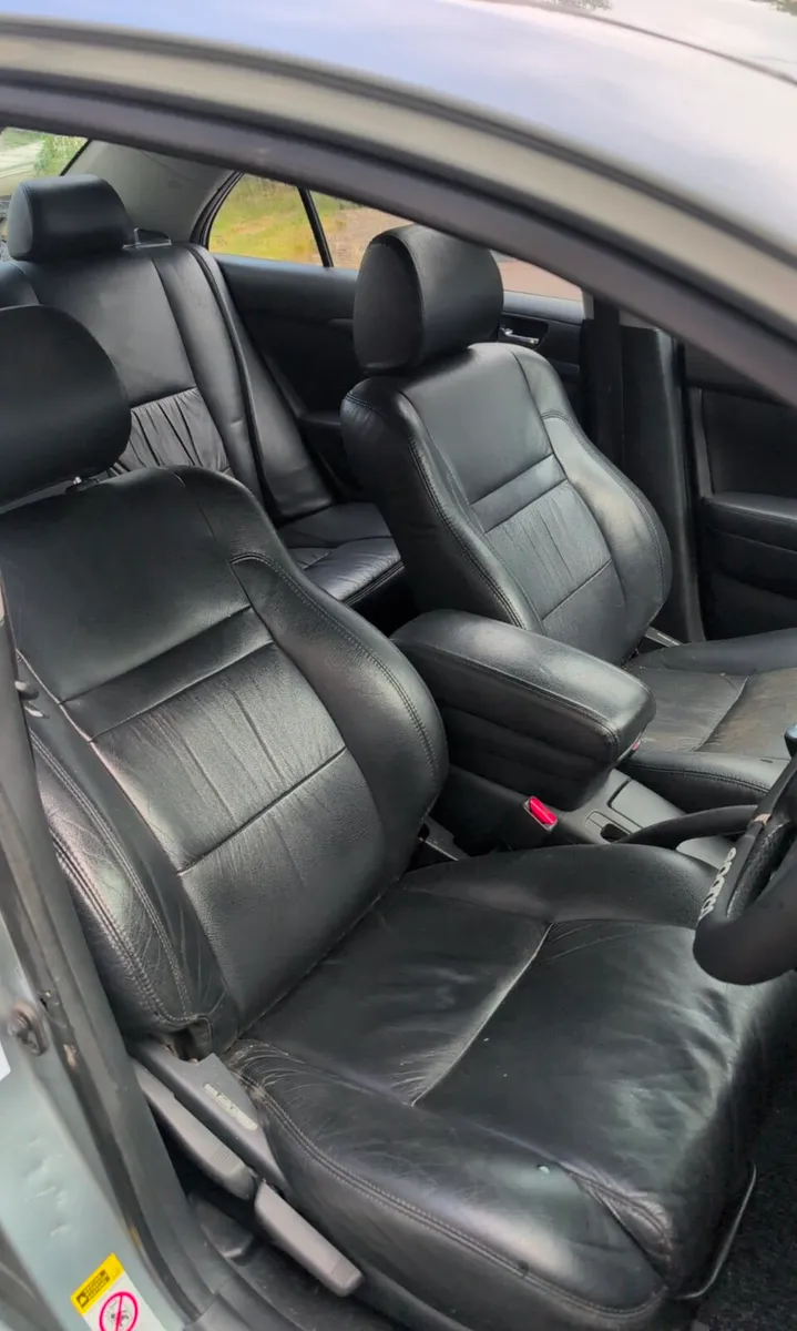 Toyota Avensis t25 - Image 4