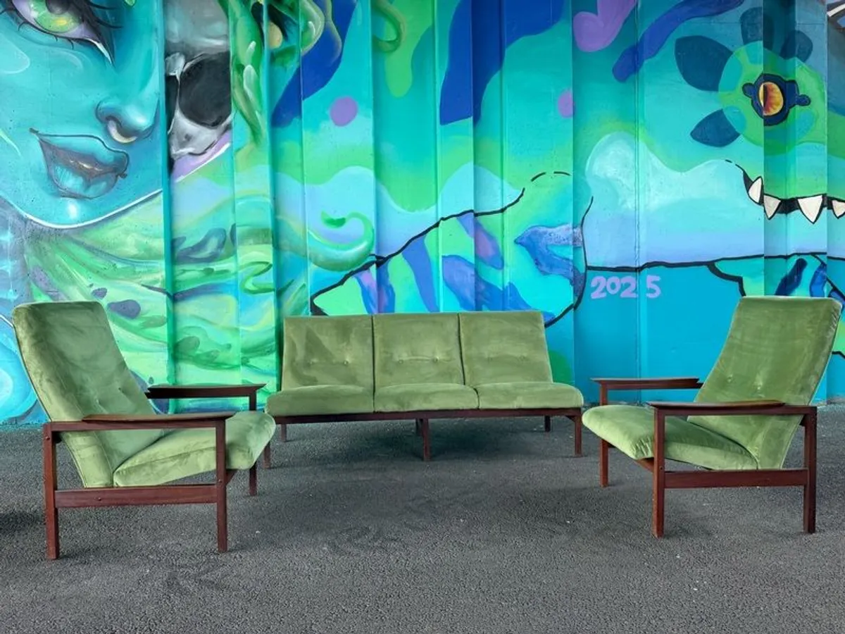 mid century sofa vintage retro - Image 3